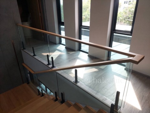 ติดตั้งกันตกกระจก นิรภัย